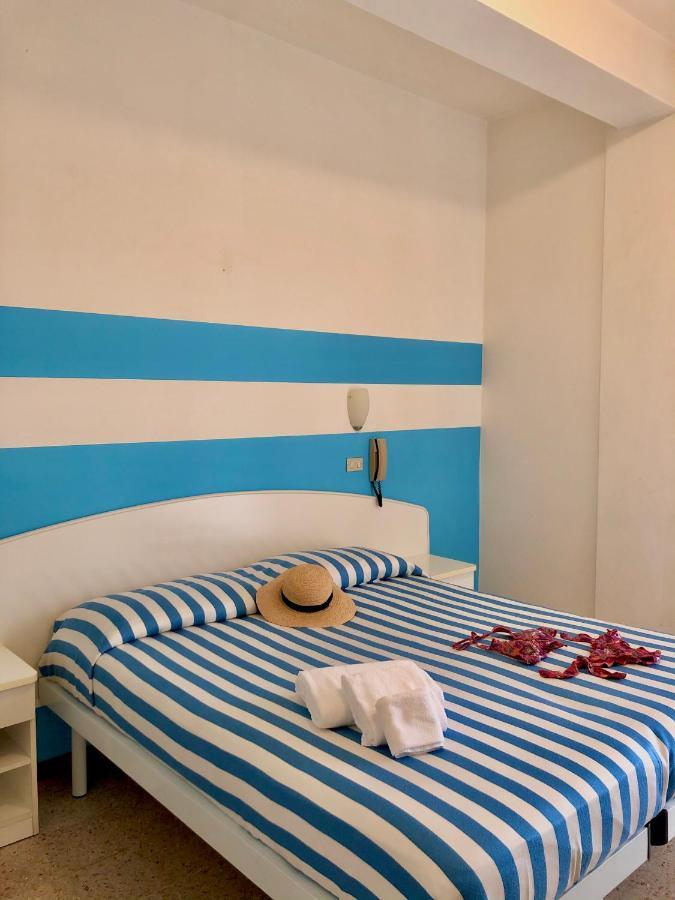 Hotel Serafini Rimini Extérieur photo