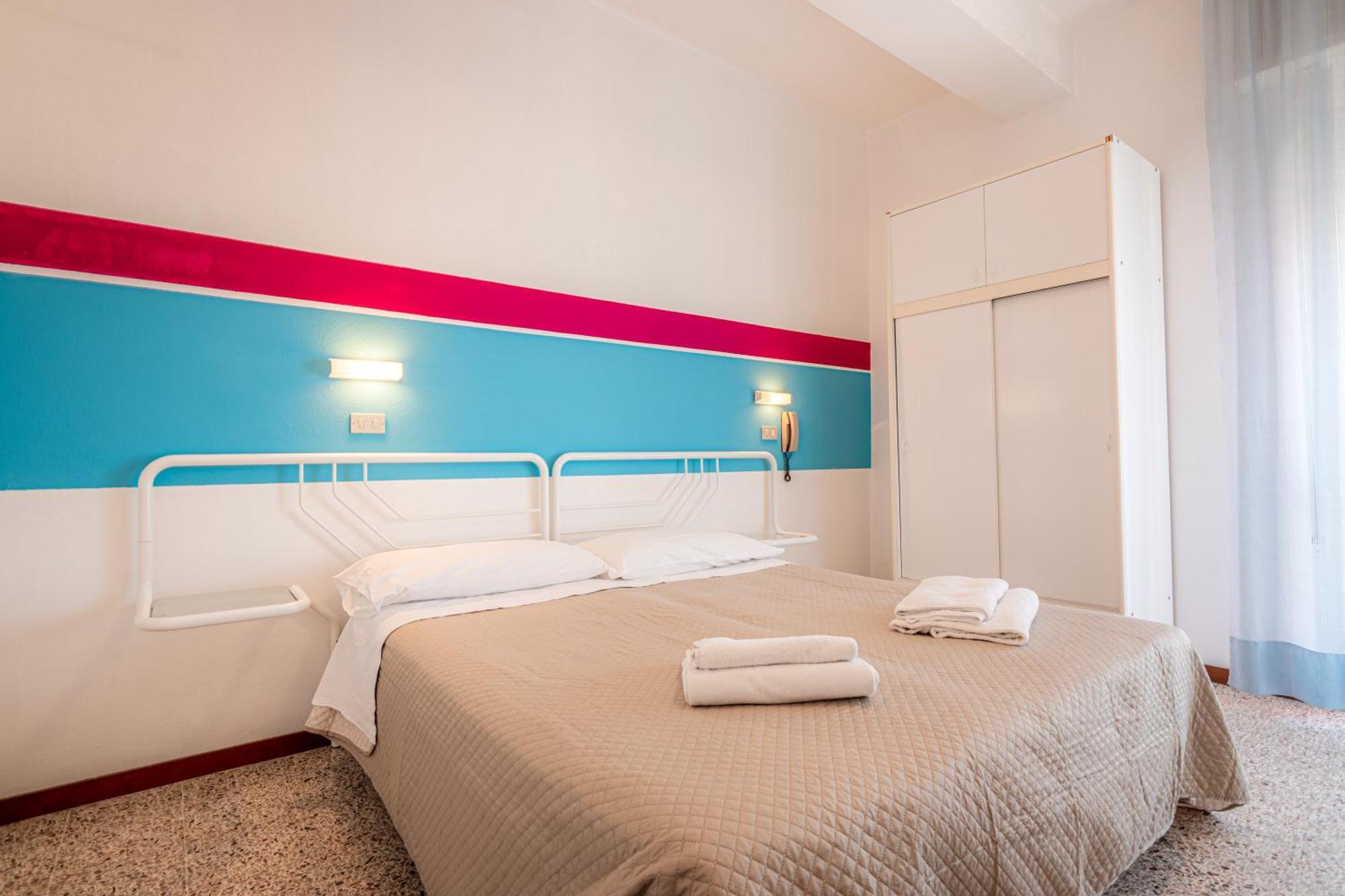 Hotel Serafini Rimini Extérieur photo