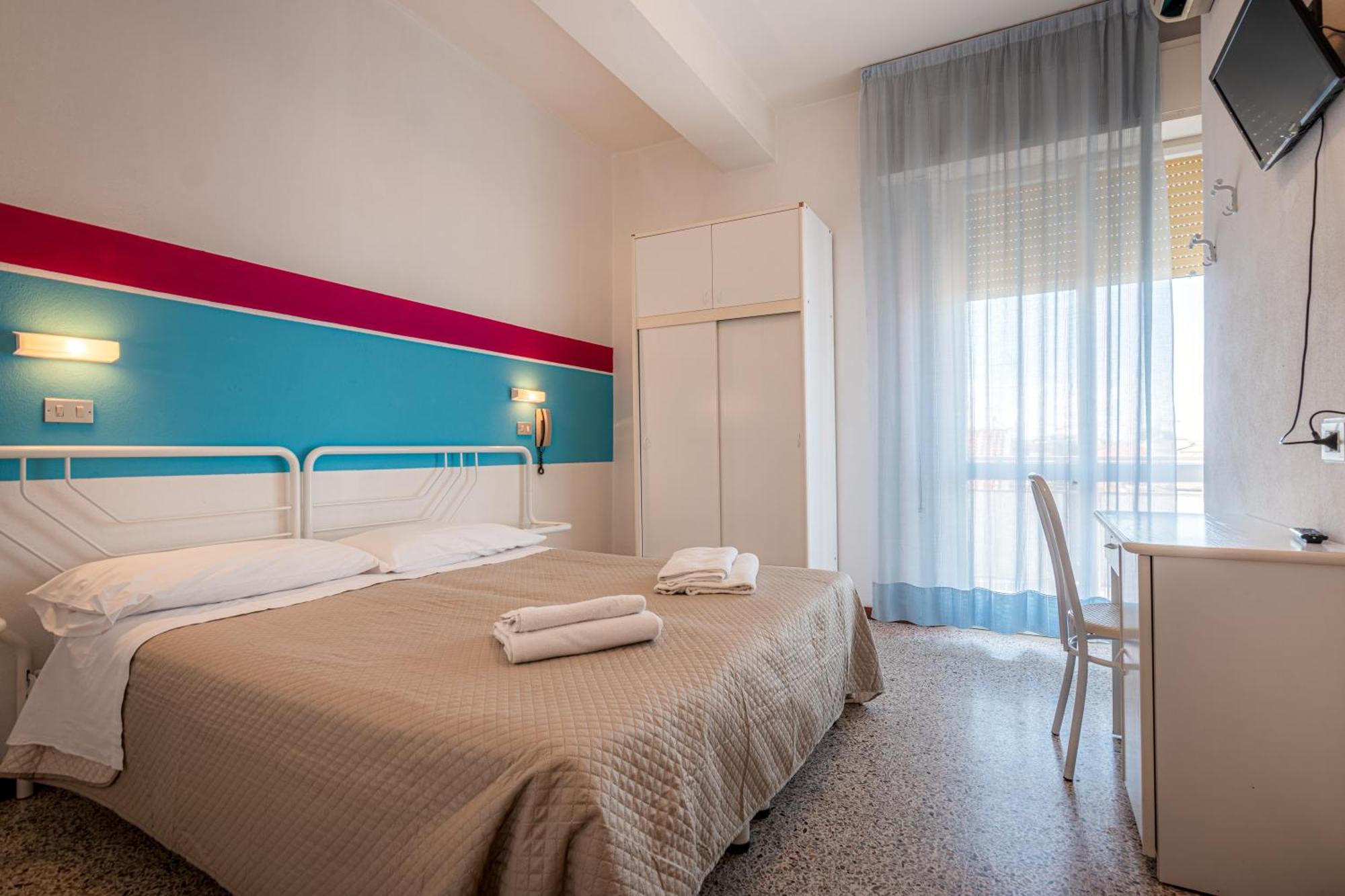 Hotel Serafini Rimini Extérieur photo